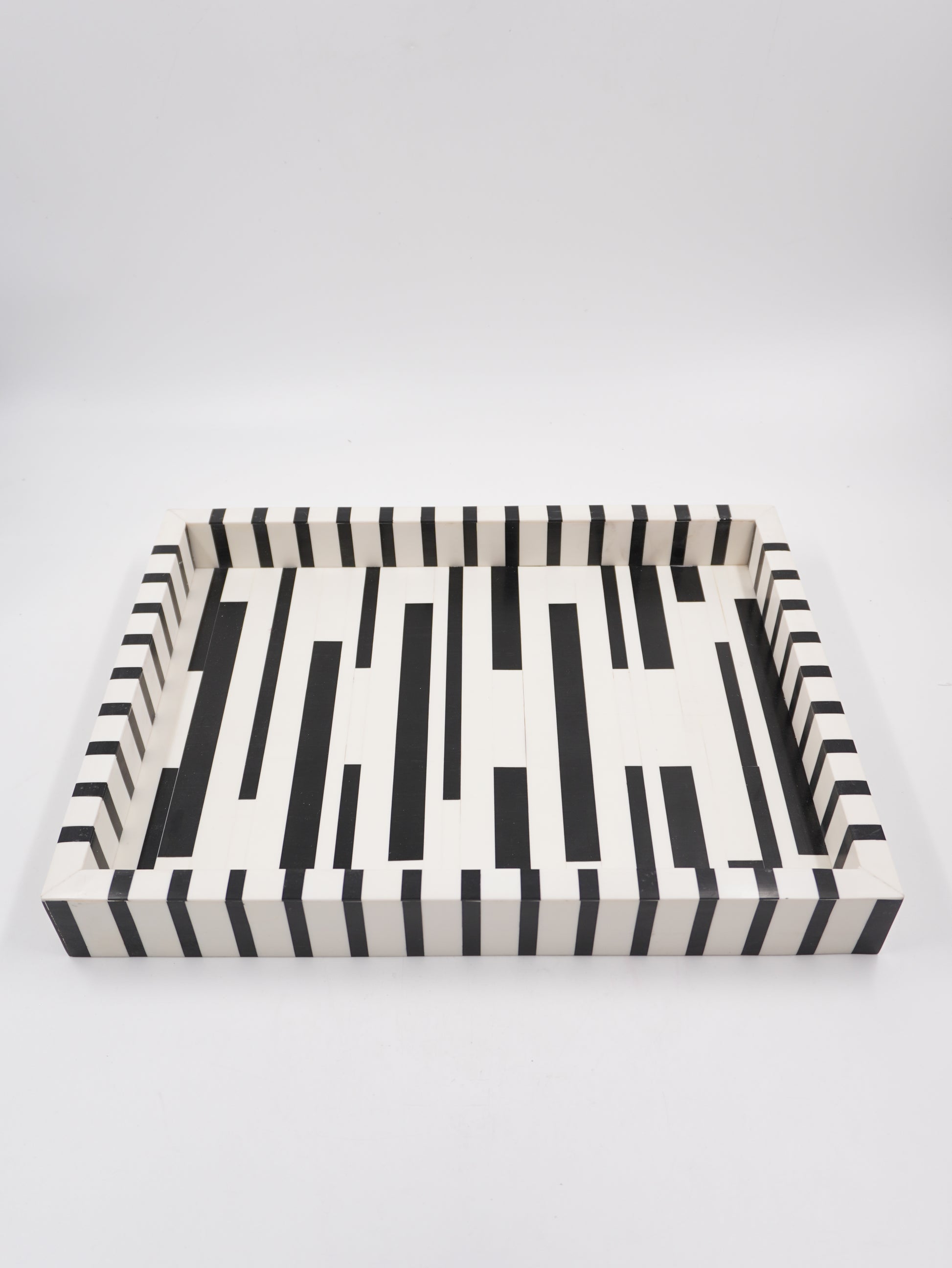 CHAROLA BRICK BLAK & WITHE