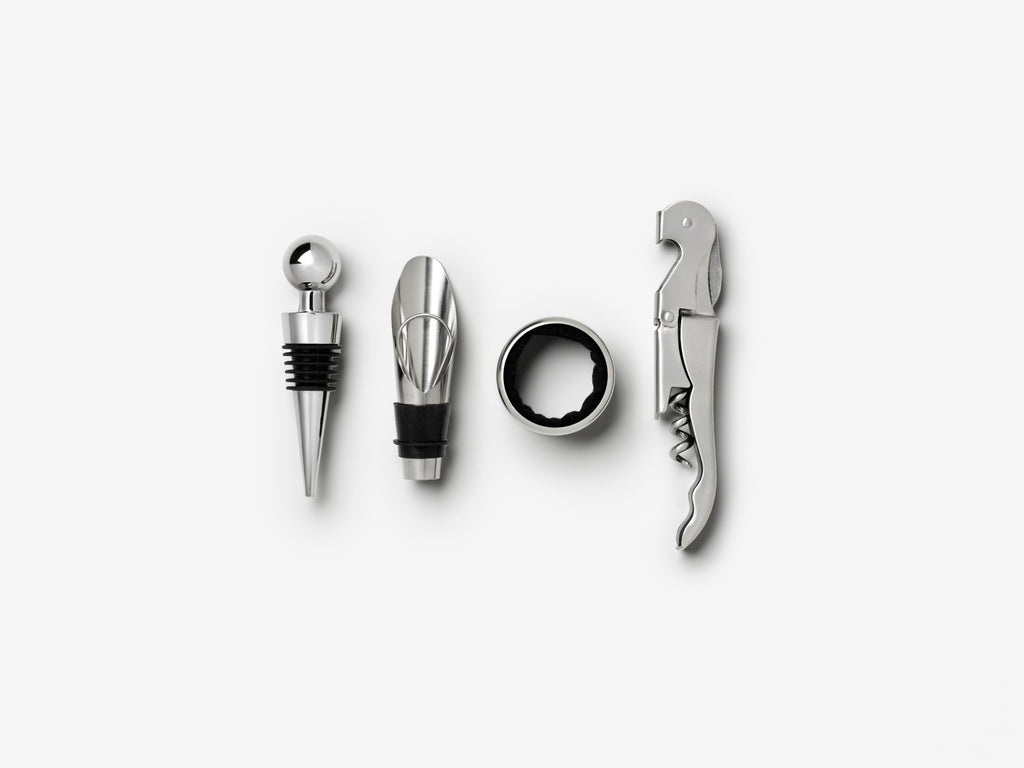THE ESSENTIALS WINE TOOLS