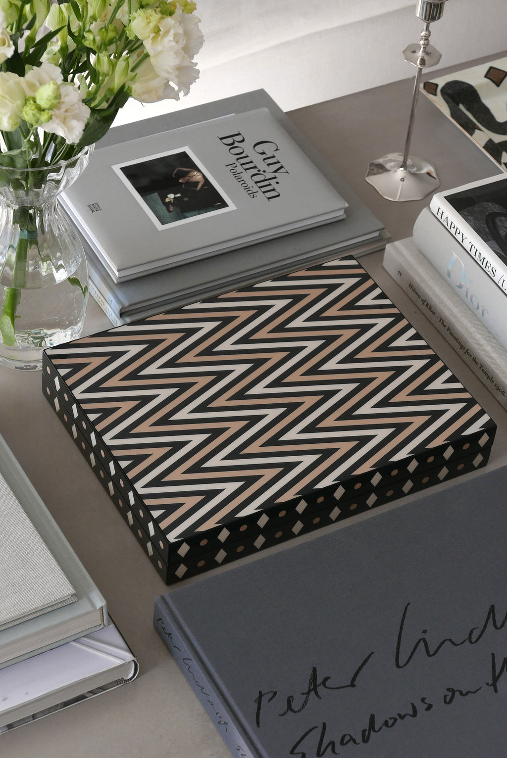 LACQUERED BACKGAMMON - BLACK