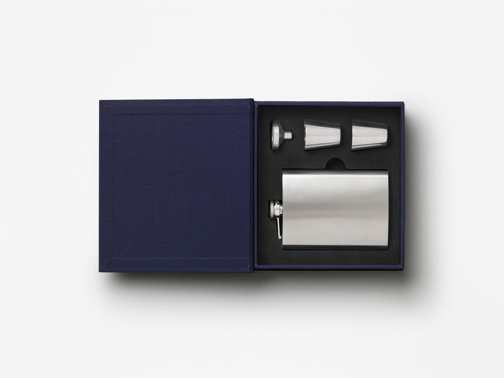 THE ESSENTIALS HIP FLASK